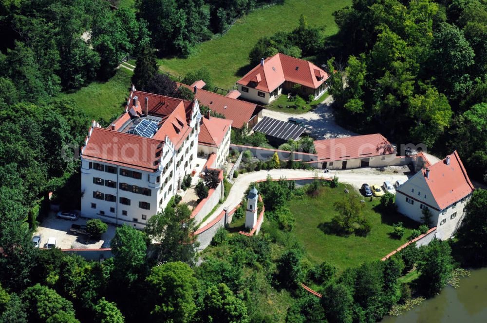 Dischingen from the bird's eye view: Schloss Duttenstein in Dischingen, Baden-Württemberg. Es ist ein ehemaliges Jagdschloss welches heute im Besitz von Dr. Bernd Schottdorf ist. Abgesehen vom umliegenden Wildpark ist das Gebäude ist für die Öffentlichkeit nicht zugänglich. Castle Duttenstein in Dischingen, Baden-Wuerttemberg. It is a former hunting lodge and nowadays in the possession Dr. Bernd Schottdorf. Except for the surrounding wild park the building is not open to the public. www3.berndschottdorf.de