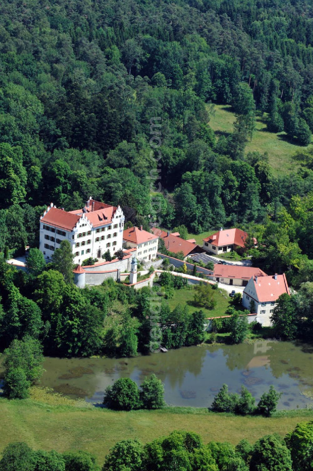 Dischingen from above - Schloss Duttenstein in Dischingen, Baden-Württemberg. Es ist ein ehemaliges Jagdschloss welches heute im Besitz von Dr. Bernd Schottdorf ist. Abgesehen vom umliegenden Wildpark ist das Gebäude ist für die Öffentlichkeit nicht zugänglich. Castle Duttenstein in Dischingen, Baden-Wuerttemberg. It is a former hunting lodge and nowadays in the possession Dr. Bernd Schottdorf. Except for the surrounding wild park the building is not open to the public. www3.berndschottdorf.de