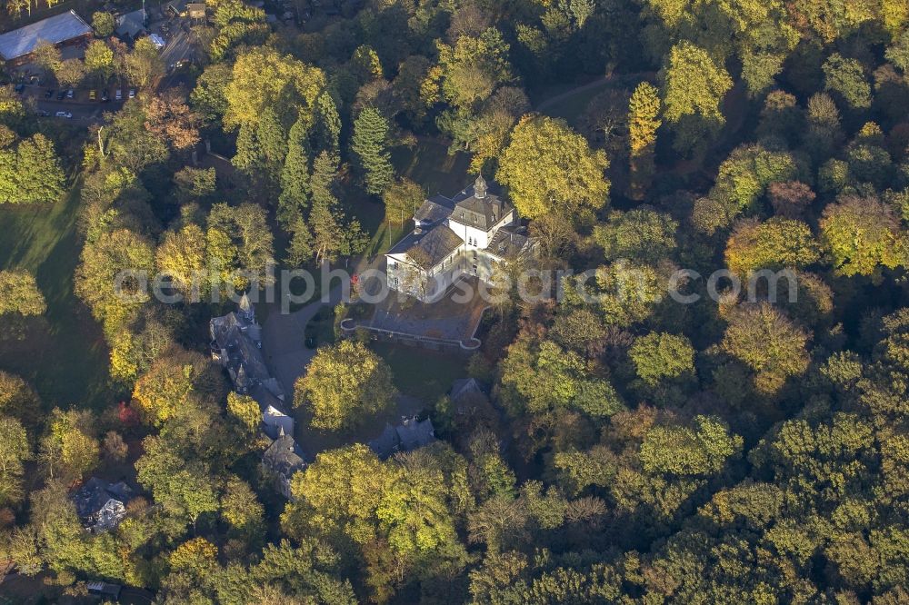 Düsseldorf Eller from the bird's eye view: Eller Castle (formerly called home Eller) in the eponymous district of Dusseldorf in North Rhine-Westphalia NRW