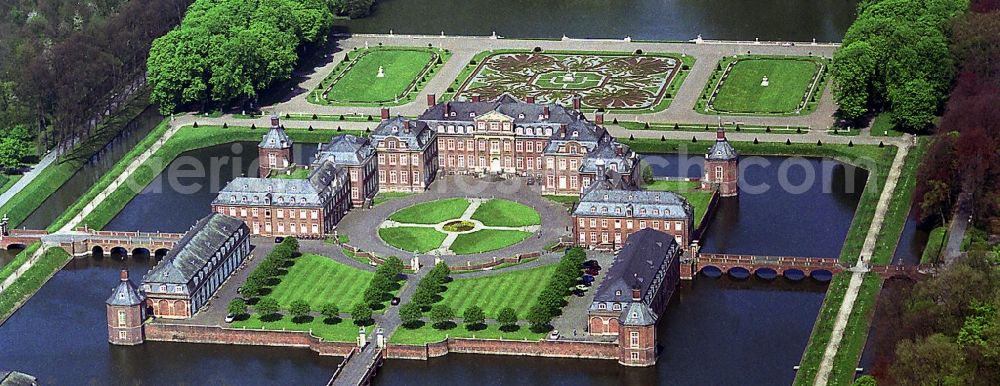 Nordkirchen from the bird's eye view: Palace of the Fachhochschule fuer Finanzen Nordrhein Westfalen library on Schlossstrasse in Nordkirchen in the state North Rhine-Westphalia, Germany