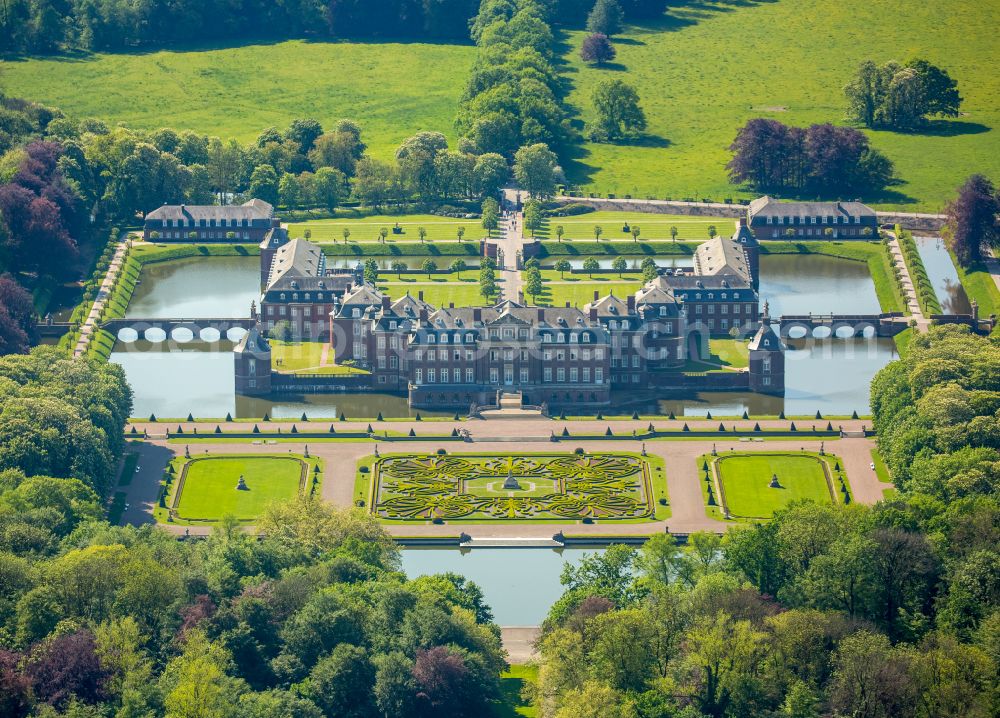 Nordkirchen from above - Palace of the Fachhochschule fuer Finanzen Nordrhein Westfalen library on Schlossstrasse in Nordkirchen in the state North Rhine-Westphalia, Germany