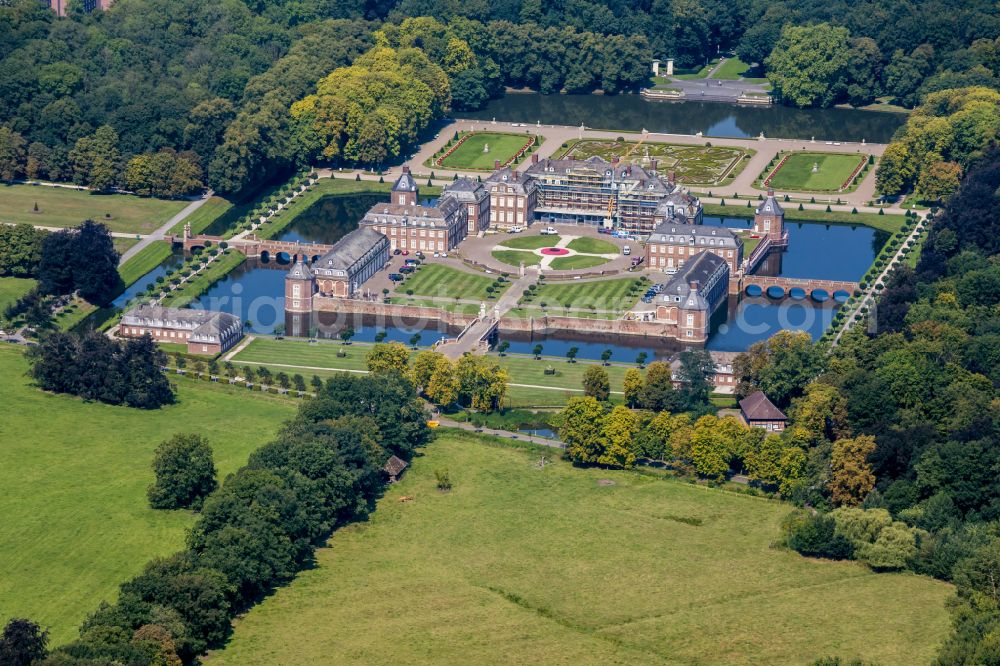 Aerial photograph Nordkirchen - Palace of the Fachhochschule fuer Finanzen Nordrhein Westfalen library on Schlossstrasse in Nordkirchen in the state North Rhine-Westphalia, Germany