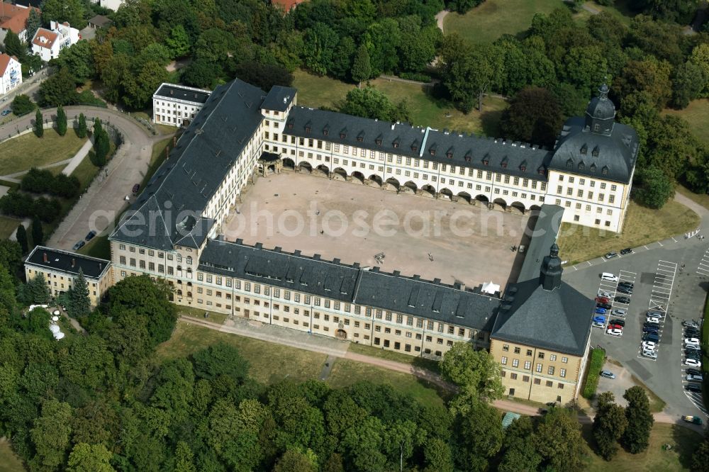 Aerial image Gotha - Castle Schloss Friedenstein with its wings and yard in the city center of Gotha in Thuringia, Germany