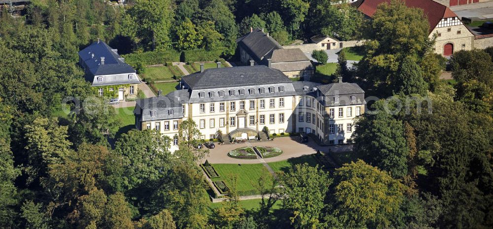 Bad Wünnenberg from the bird's eye view: Das Schloss Fürstenberg im gleichnamigen Ortsteil von Bad Wünnenberg. Das heutige Schloss wurde im 18. Jahrhundert errichtet und ist im Besitz des Geschlechts der Westphalen. The Castle Furstenberg in the same-named district of Bad Wunnenberg.