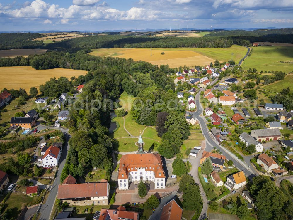 Aerial photograph Glashütte - Reinhardtsgrimma Castle is a baroque castle in the Reinhardtsgrimma district of the town of Glashuette in the Saxon Switzerland-East Ore Mountains district in Glashuette in the state of Saxony, Germany