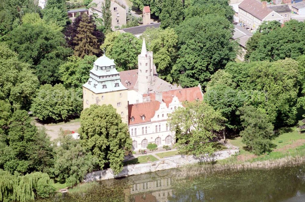 Groß Leuthen / Brandenburg from the bird's eye view: Stiftung Großes Waisenhaus zu Potsdam Breite Straße 9 14467 Potsdam Ansprechpartner: Jürgen Pankonin Tel.: 0331 - 281 46-72 Fax: 0331 - 281 46-71 eMail: stiftungwaisenhaus@stiftungwaisenhaus.de