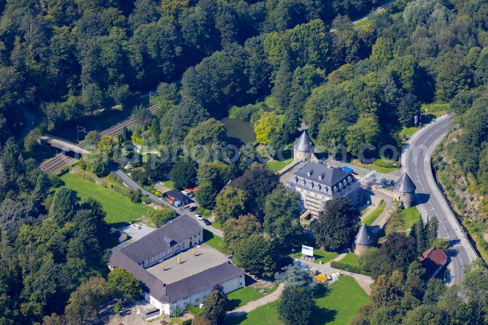 Velbert from the bird's eye view: View of the castle Hardenberg in the district of Neviges in Velbert in the state of North Rhine-Westphalia