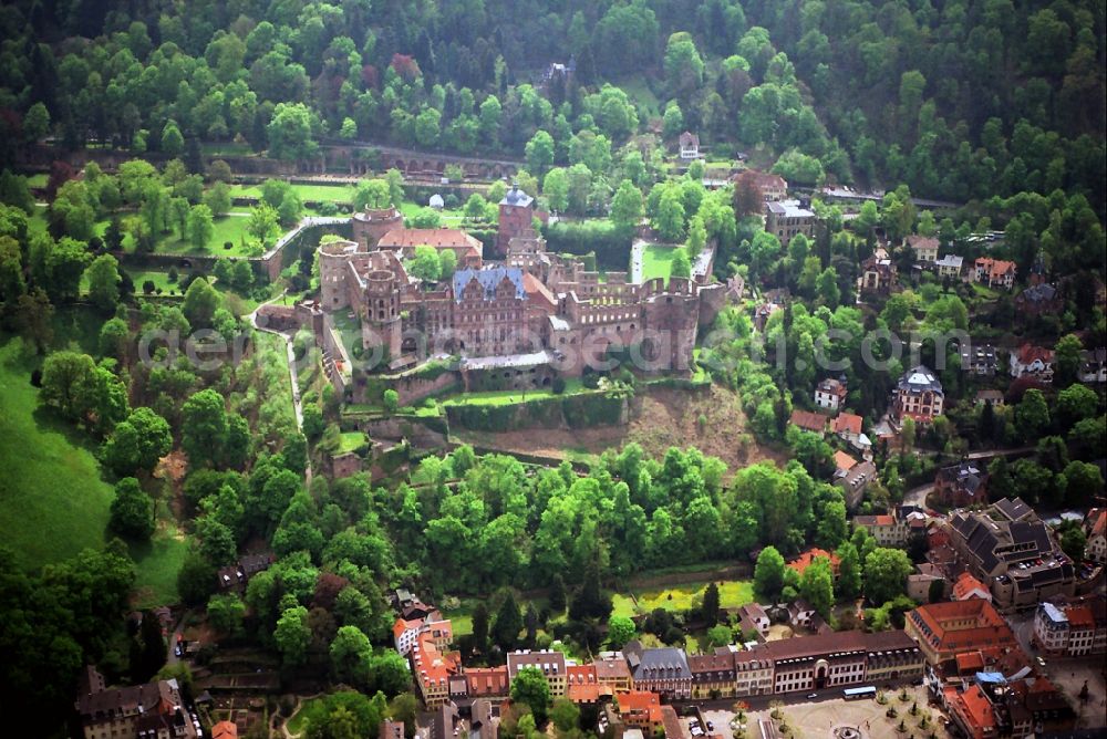 Aerial photograph Heidelberg - Schloss Heidelberg Castle with garden situated on the Old Town in Heidelberg in Baden-Wuerttemberg