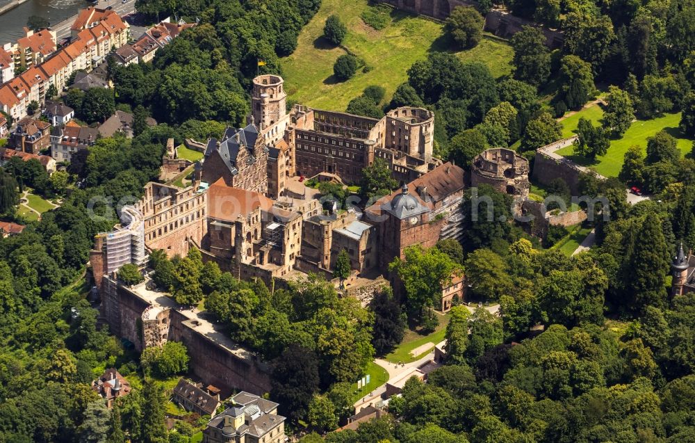 Heidelberg from the bird's eye view: Schloss Heidelberg Castle with garden situated on the Old Town in Heidelberg in Baden-Wuerttemberg