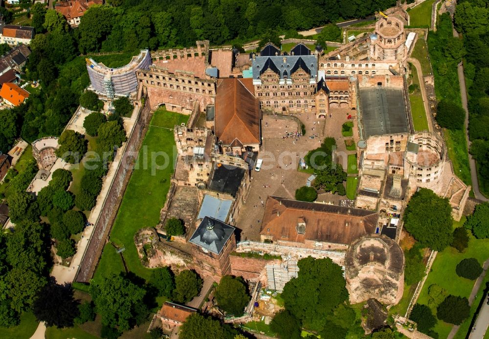 Heidelberg from the bird's eye view: Schloss Heidelberg Castle with garden situated on the Old Town in Heidelberg in Baden-Wuerttemberg