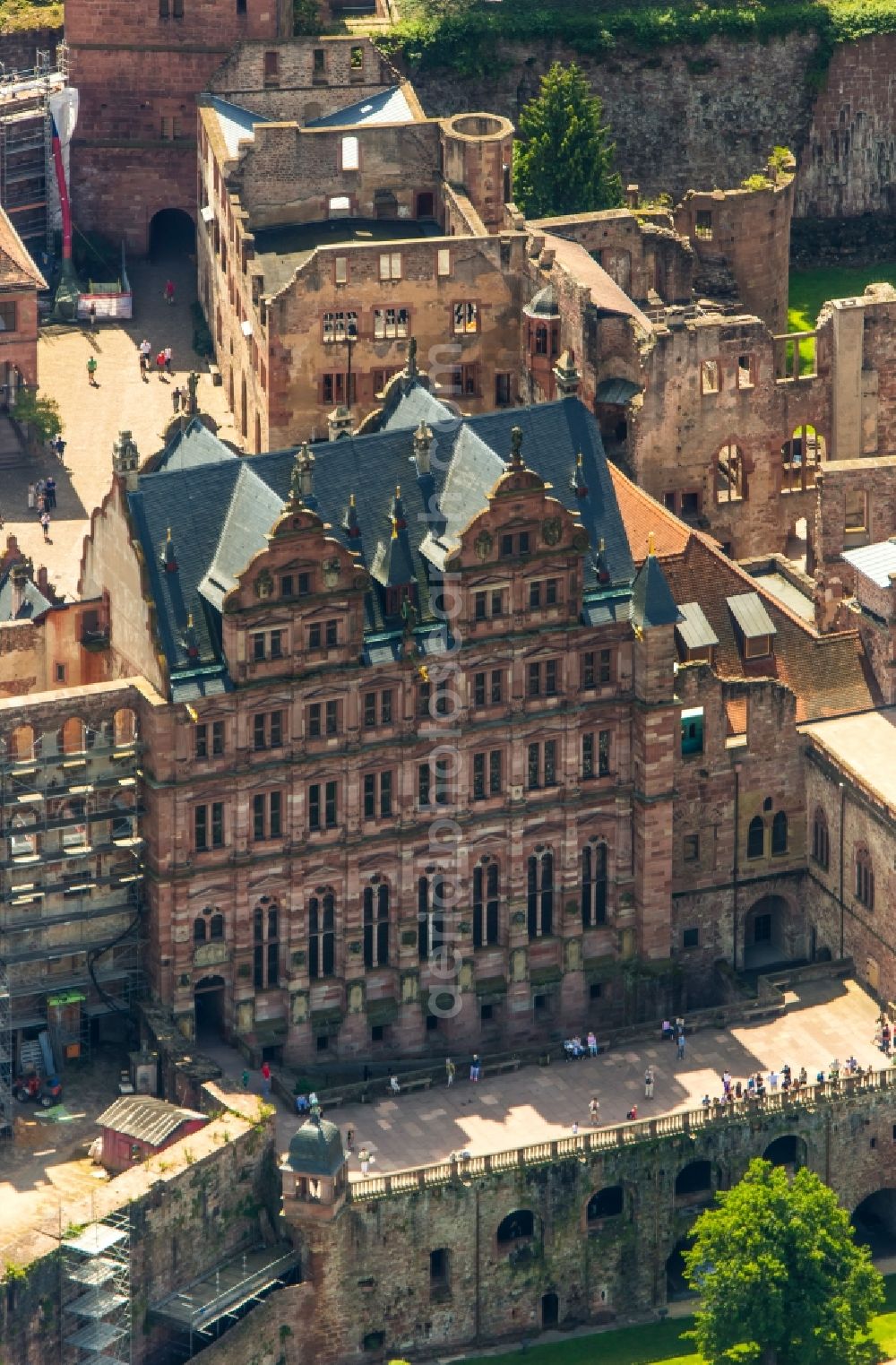 Heidelberg from the bird's eye view: Heidelberg Castle with garden situated on the Old Town in Heidelberg in Baden-Wuerttemberg