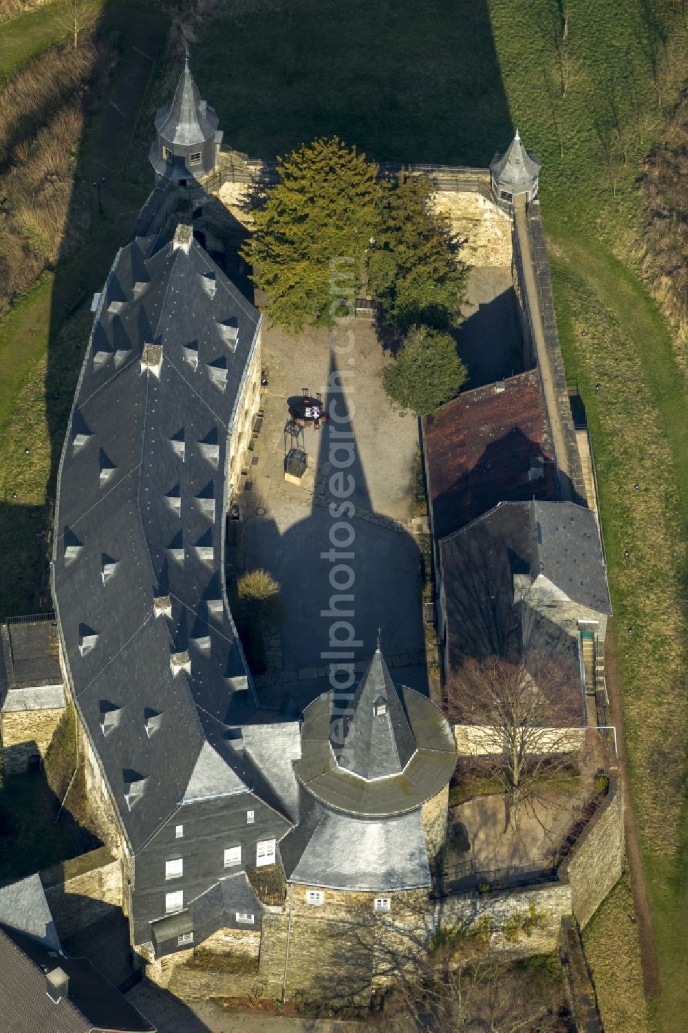 Hagen from the bird's eye view: View of the Castle Hohenlimburg in Hagen in the state North Rhine-Westphalia. The Castle Hohenlimburg is a former hill castle at the Schlossberg. It is one of the few castles in Westphalia, which are widely preserved in their origin structure