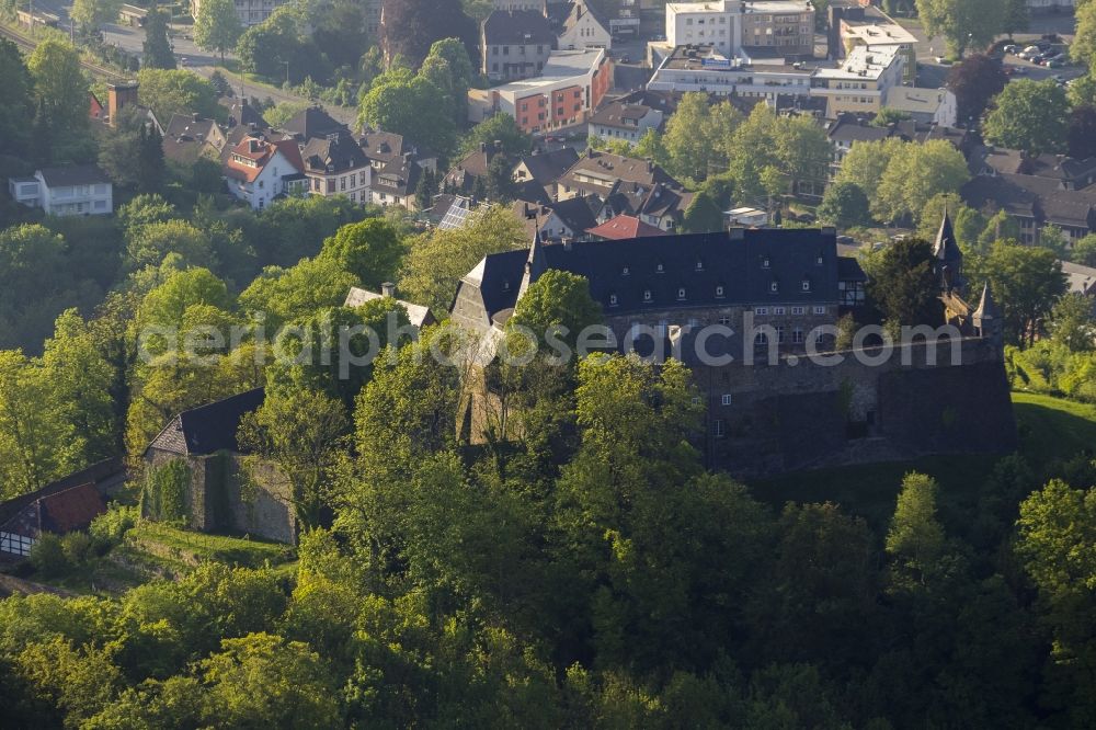 Aerial image Hagen - View of the Castle Hohenlimburg in Hagen in the state North Rhine-Westphalia. The Castle Hohenlimburg is a former hill castle at the Schlossberg. It is one of the few castles in Westphalia, which are widely preserved in their origin structure