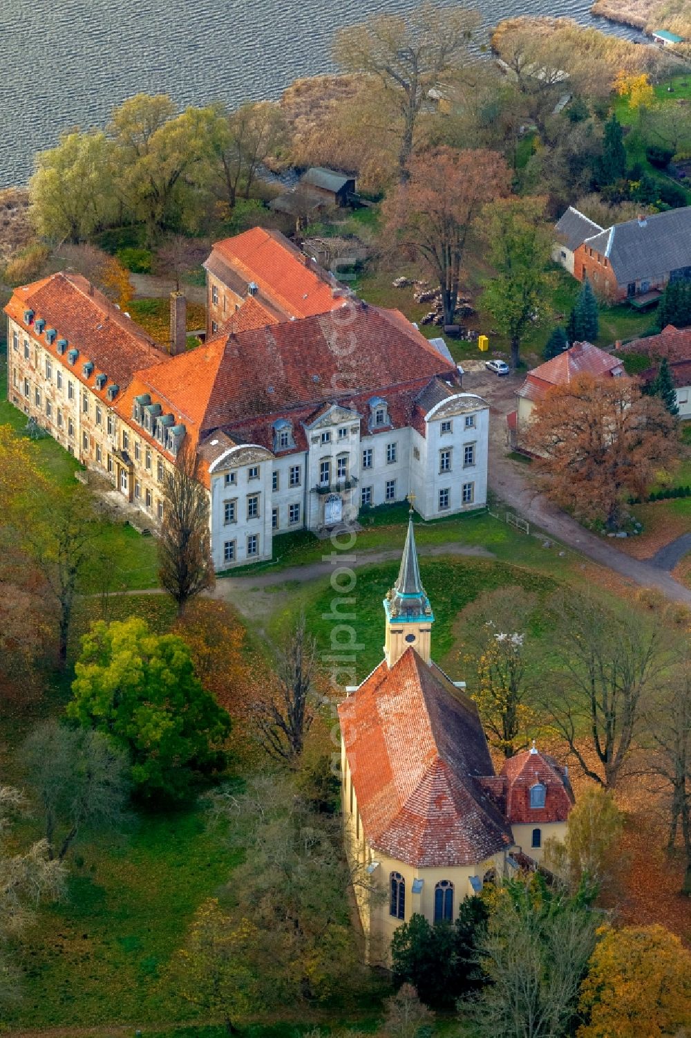 Aerial image Ivenack - View of the castle Ivenack in the state Mecklenburg-West Pomerania