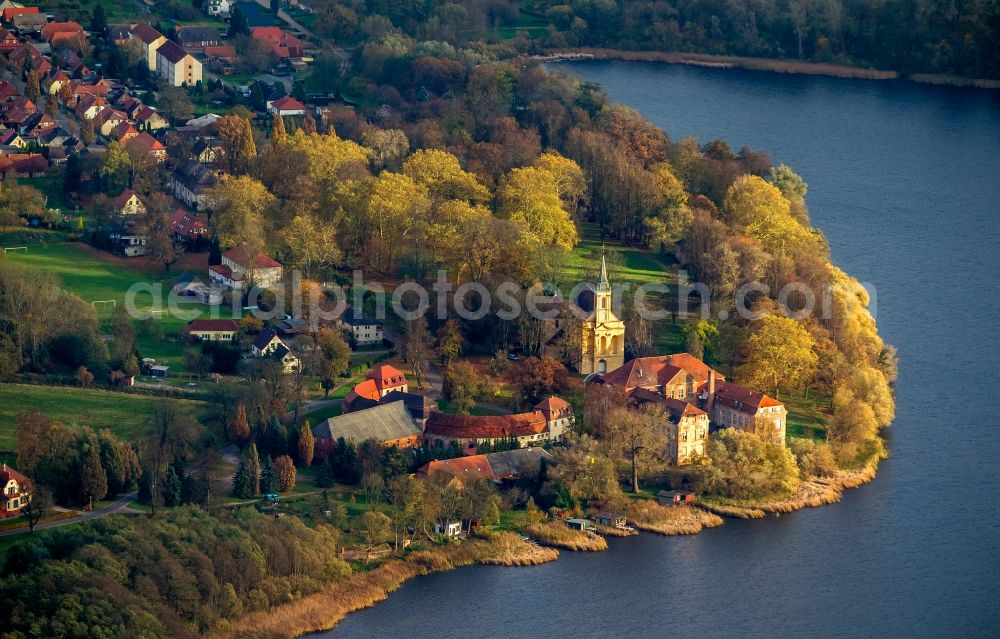 Aerial photograph Ivenack - View of the castle Ivenack in the state Mecklenburg-West Pomerania