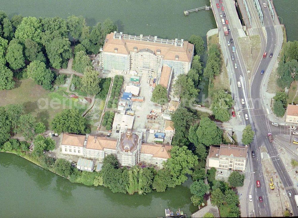 Berlin - Köpenick from above - Schloß Köpenick in Berlin - Köpenick - Rekonstruktionsarbeiten