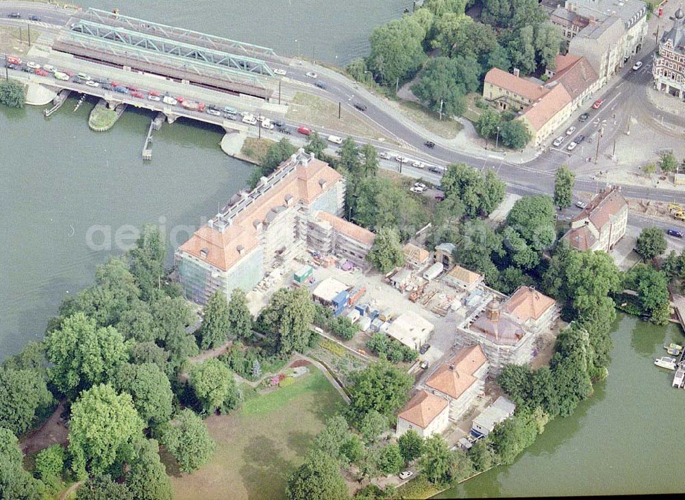 Berlin - Köpenick from the bird's eye view: Schloß Köpenick in Berlin - Köpenick - Rekonstruktionsarbeiten Bezirksamt Treptow-Köpenick von Berlin PF 91 02 40 12414 Berlin Bezirksamt Treptow-Köpenick von Berlin PF 91 02 40 12414 Berlin Berlin-tourismus-online.de: Marketing/Incoming Silke Behr Tel: 030-65 48 43 33 Fax:030-65 48 43 41 marketing@tkt-berlin.de