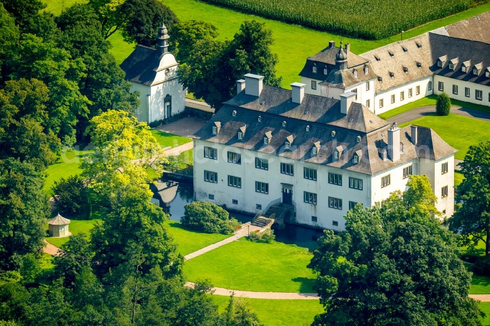 Meschede from the bird's eye view: The Laer castle with chapel Laer in Meschede in the Sauerland region in North Rhine-Westphalia