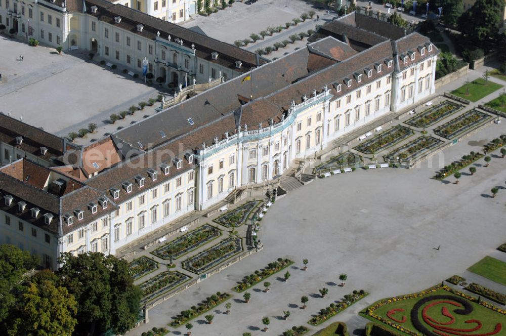 Aerial image Ludwigsburg - Blick über der Vorgarten auf das Haupthaus des Schloss Ludwigsburg. Das Residenzschloss in Ludwigsburg wurde zwischen 1704 und 1733 unter der Herrschaft von Herzog Eberhard Ludwig von Württemberg im Barockstil errichtet. Es ist eine der größten barocken Schlossanlagen Deutschlands. Kontakt: Schlossverwaltung Ludwigsburg, Schlossstraße 30, 71634 Ludwigsburg, Tel. +49(0)7141 18-2004, Fax +49(0)7141 18-6434, E-mail: info@schloss-ludwigsburg.de