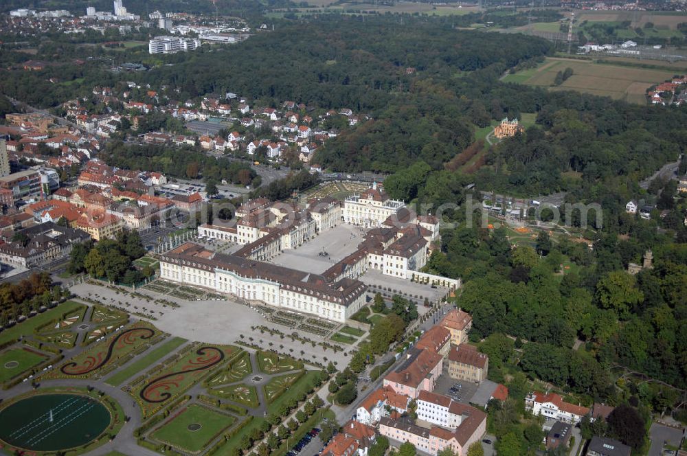 Aerial photograph Ludwigsburg - Blick auf das Schloss Ludwigsburg mit Gartenanlage. Das Residenzschloss in Ludwigsburg wurde zwischen 1704 und 1733 unter der Herrschaft von Herzog Eberhard Ludwig von Württemberg im Barockstil errichtet. Es ist eine der größten barocken Schlossanlagen Deutschlands. Kontakt: Schlossverwaltung Ludwigsburg, Schlossstraße 30, 71634 Ludwigsburg, Tel. +49(0)7141 18-2004, Fax +49(0)7141 18-6434, E-mail: info@schloss-ludwigsburg.de