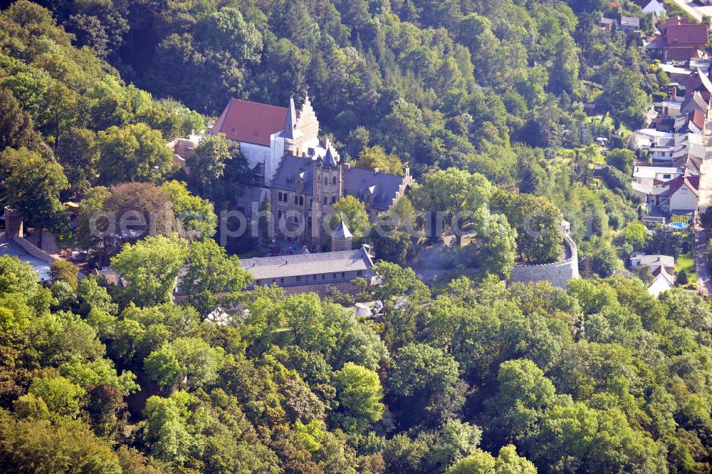 Aerial photograph Mansfeld - Die, im Zustand der Sanierung befindliche, Burg Mansfeld in Mansfeld, Sachsen-Anhalt. Seit 1999 ist das Schloss Eigentum des Fördervereins Schloss Mansfeld e.V. und ist heute eine christliche Jugendbildungs- und Begegnungsstätte. Castle Mansfeld in the state of renovation in Mansfeld, Saxony-Anhalt. Since 1999 the castle is property of the society Förderverein Schloss Mansfeld e.V. and today it is a christian youth educational and community center.