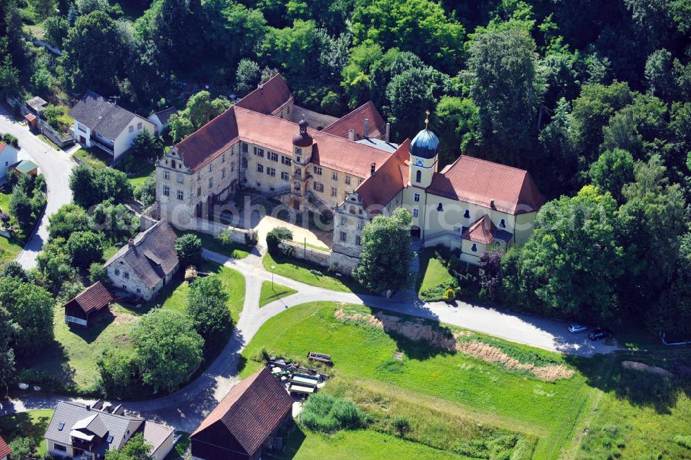 Münchshofen from above - Schloss Münchshofen an der Schloßstraße in Münchshofen, Bayern. Castle Münchshofen at the street Schlossstrasse in Muenchshofen, Bavaria.