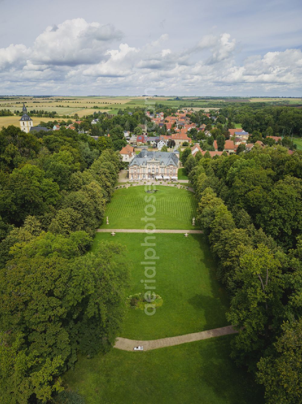 Molsdorf from the bird's eye view: Castle in Molsdorf in the state of Thuringia, Germany