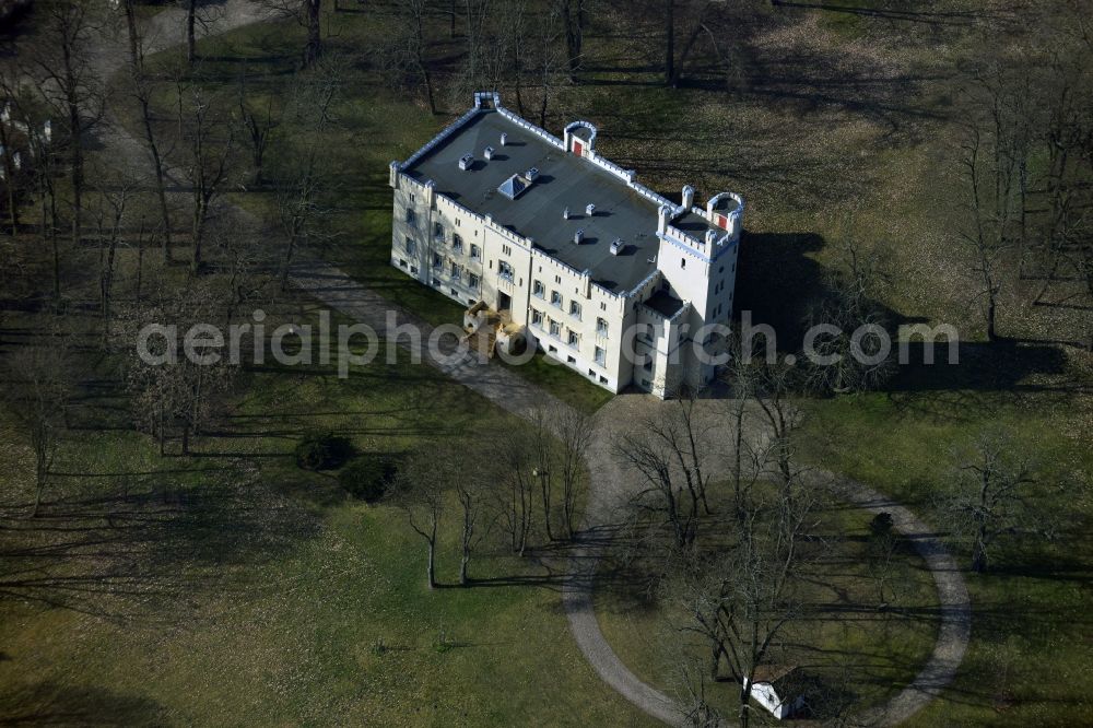 Märkisch Wilmersdorf from above - The Maerkisch Wilmersdorf Castle at Trebbin in the state of Brandenburg is today among other things, used as a gallery. The manor belonged to the Count of Schwerin lot of centuries and was used according to the expropriation as a children's home. The manor house is surrounded by a park