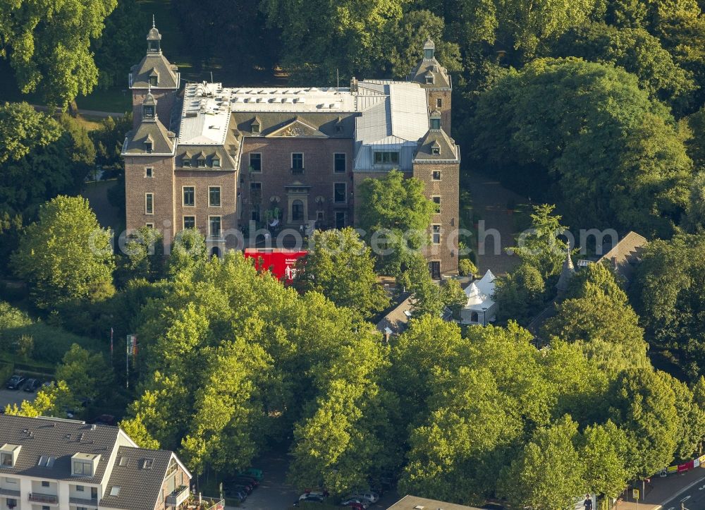 Willich from the bird's eye view: Neersen Castle in Willich in North Rhine-Westphalia