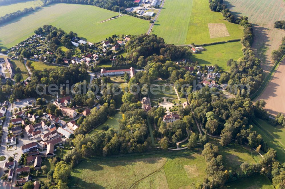 Neschwitz from the bird's eye view: Building complex in the park of the castle Neschwitz on street Park in Neschwitz in the state Saxony, Germany