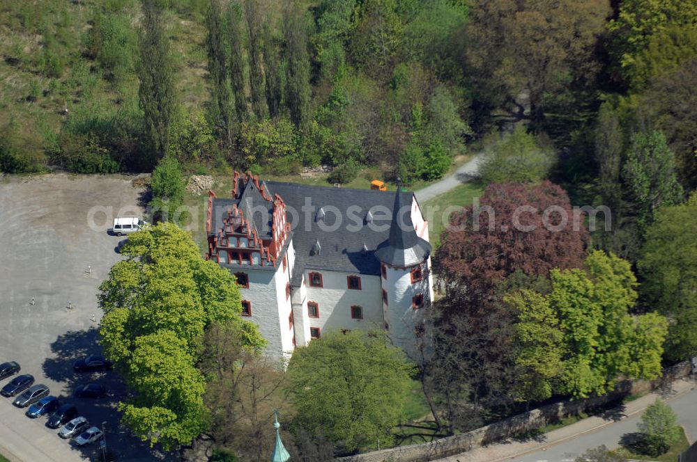 Netzschkau from the bird's eye view: Blick auf das Schloss Netzschkau. Es wurde in den späten 90er Jahren saniert und dient heute u. a. für Sonderausstellungen, Lesungen und Hochzeiten. Kontakt: Förderverein Schloss Netzschkau e.V., Markt 12, 08491 Netzschkau, Tel. +49(0)3765 390136 oder +49(0)177 3051990, Email: info@schloss-netzschkau.de