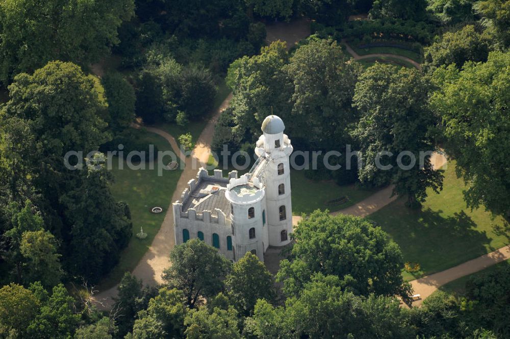 Berlin from the bird's eye view: Blick auf das Schloss auf der Pfaueninsel in der Havel bei Berlin. Die unter Naturschutz stehenden Insel ist ein Landschaftspark und wurde von der UNESCO als Weltkulturerbe ausgezeichnet. Sie gehört zur Stiftung Preußische Schlösser und Gärten Berlin-Brandenburg,