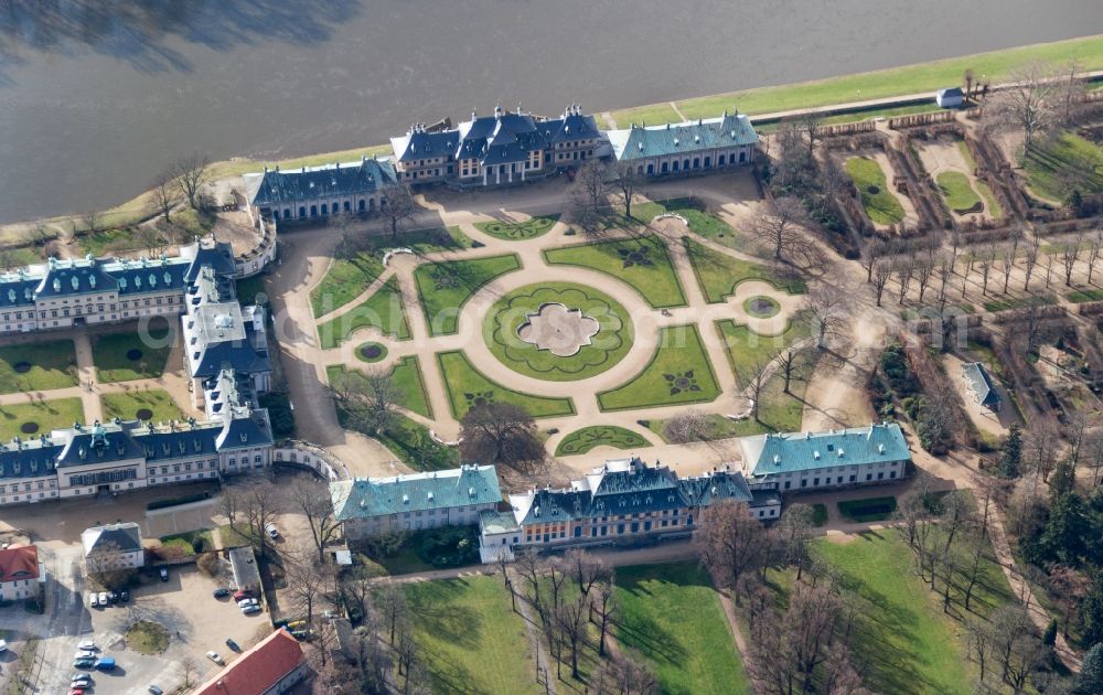 Aerial image Dresden - View of the buildings and the area of Pillnitz Castle on the Elbe in Dresden in the state Saxony. It is located in the district Pillnitz with the adjacent castle garden