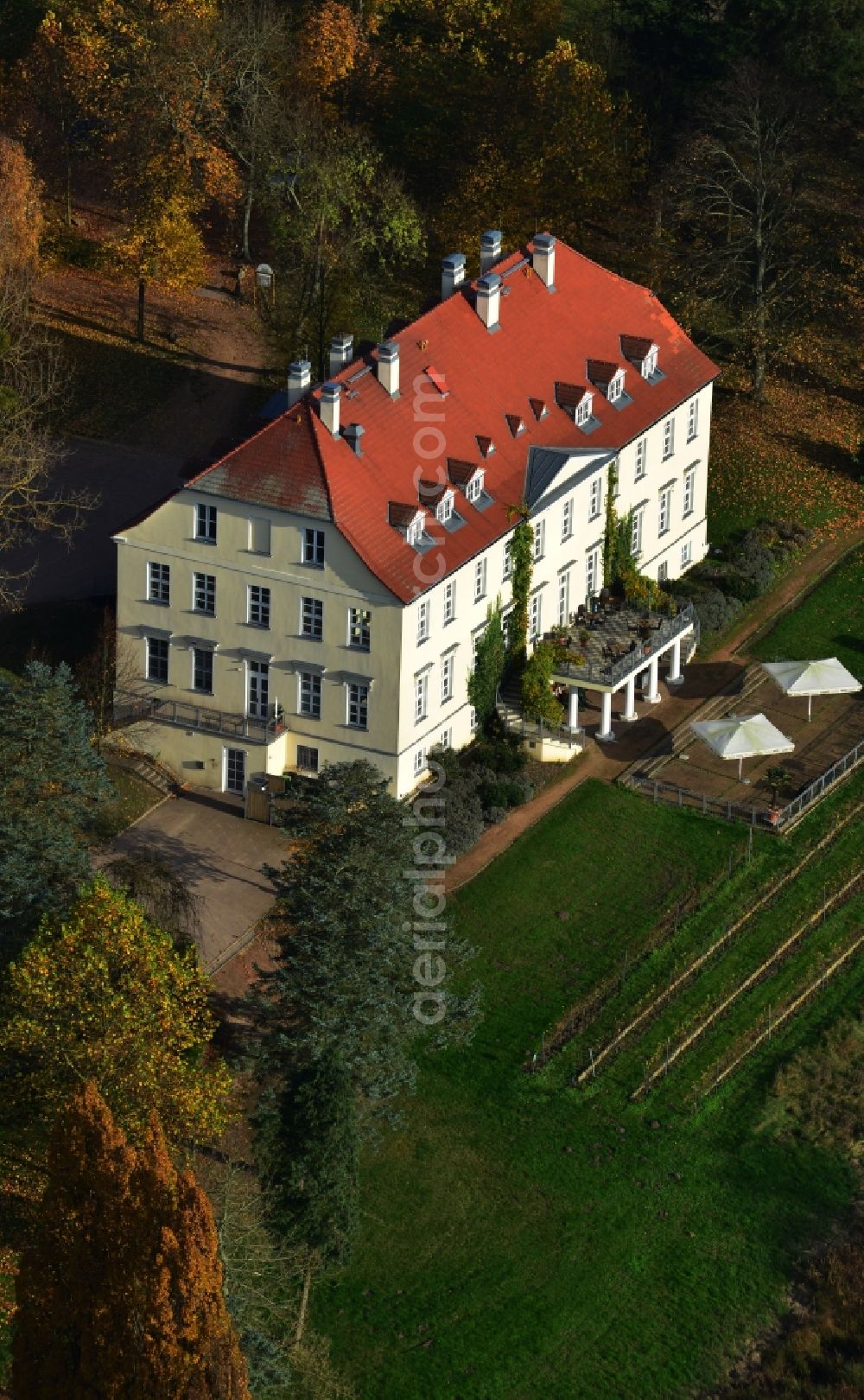 Schönbeck Rattey from the bird's eye view: View of the castle Rattey in Schoenbeck in the state Mecklenburg-West Pomerania