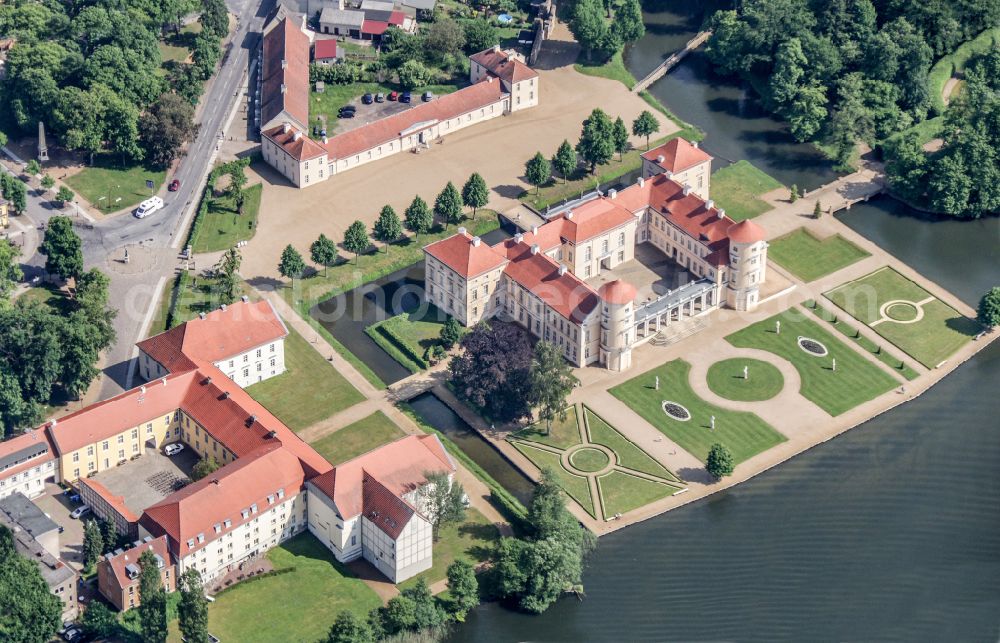 Rheinsberg from the bird's eye view: Rheinsberg Castle in Rheinsberg on the banks of the Rheinsberg Lake in the state of Brandenburg, Germany