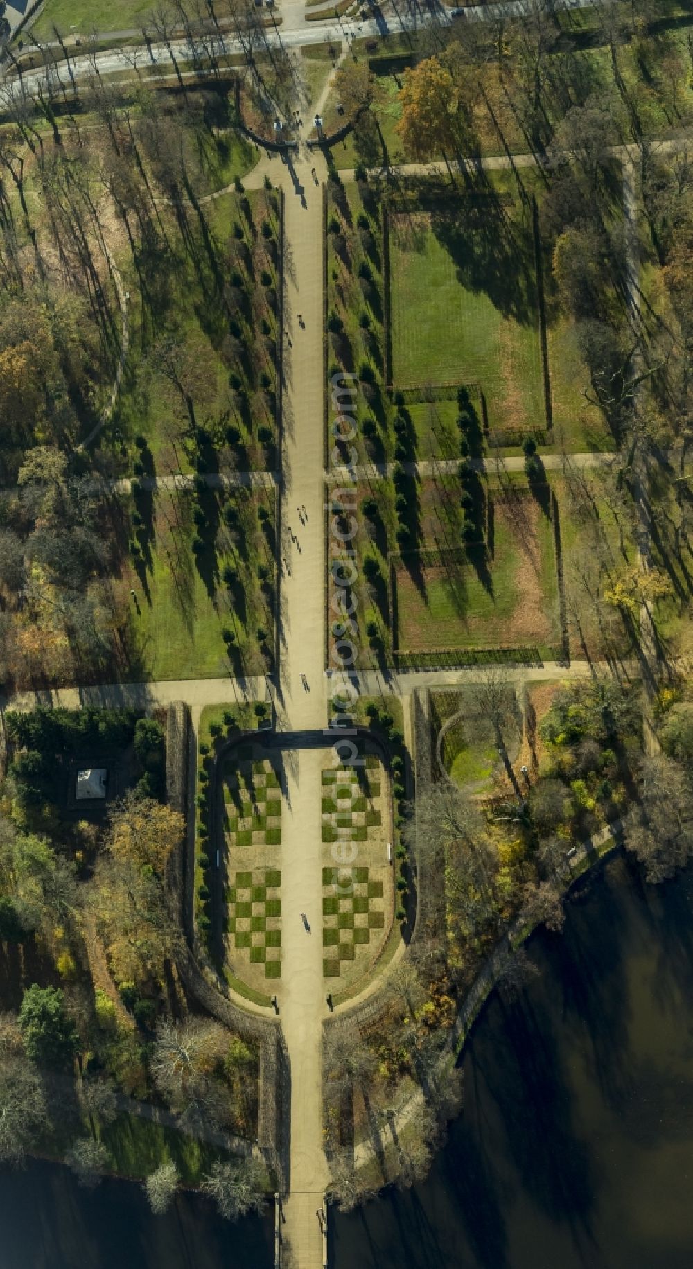 Rheinsberg from the bird's eye view: Castle Rheinsberg am Grienericksee in Brandenburg