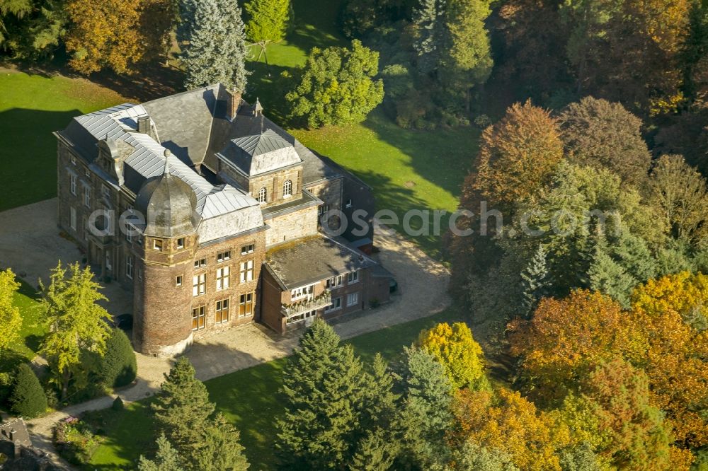 Limburg from the bird's eye view: Castle Rimburg, a water castle near Uebach-Palenberg in the Ruhr area in North Rhine-Westphalia