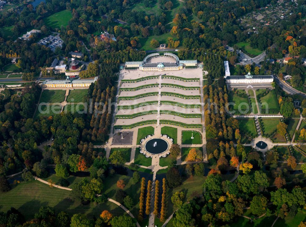 Potsdam from above - Schloss Sanssouci mit den Weinbergterrassen als Teil der Parkanlage in Potsdam-Bornstedt. Das Schloß und der Schlosspark gehört zum Weltkulturerbe der UNESCO. The UNESCO World Cultural Heritage Sanssouci Palace and the park in Potsdam-Bornstedt.