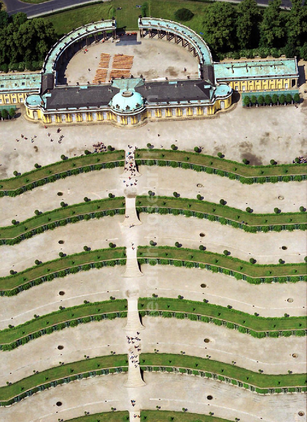 Potsdam from above - Schloss Sanssouci mit den Weinbergterrassen als Teil der Parkanlage in Potsdam-Bornstedt. Das Schloß und der Schlosspark gehört zum Weltkulturerbe der UNESCO. The UNESCO World Cultural Heritage Sanssouci Palace and the park in Potsdam-Bornstedt.