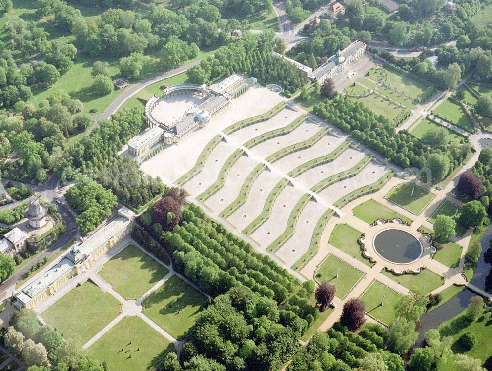 Potsdam from the bird's eye view: Schloß Sanssouci in Potsdam.