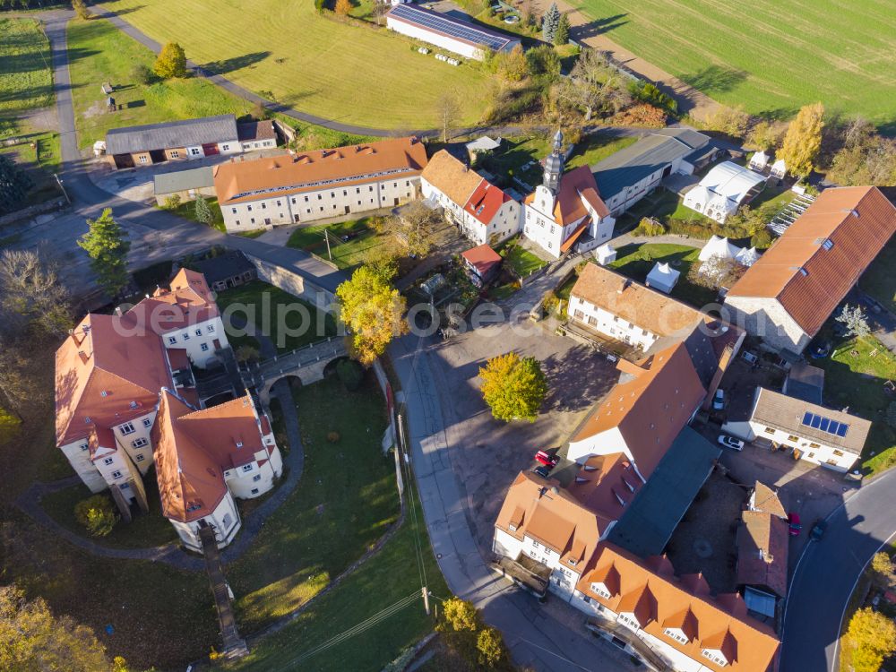 Nossen from the bird's eye view: Schleinitz Castle with farmsteads and the Agricultural Museum in Nossen in the federal state of Saxony, Germany