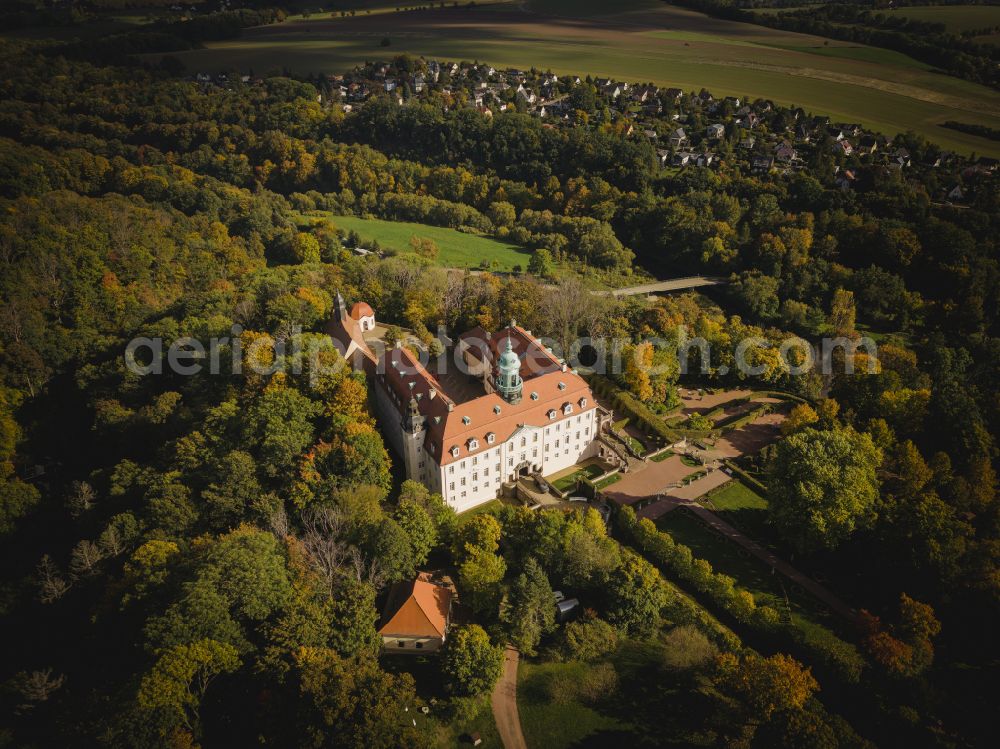 Aerial photograph Lichtenwalde - Building complex in the park of the castle Schloss and Park Lichtenwalde in Lichtenwalde in the state Saxony, Germany