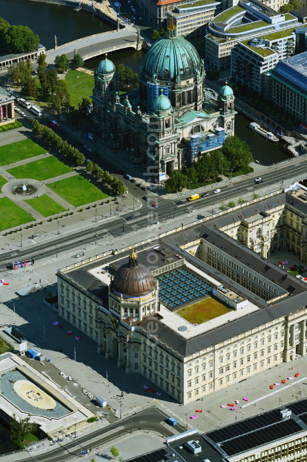 Aerial photograph Berlin - Construction site for the new building the largest and most important cultural construction of the Federal Republic, the building of the Humboldt Forum in the form of the Berlin Palace