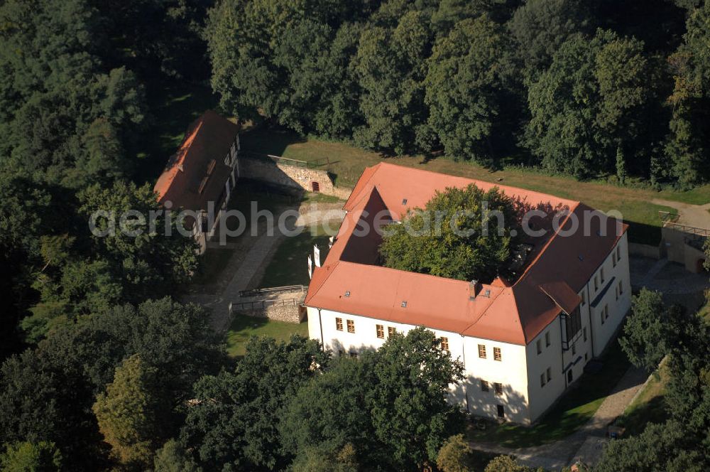 Senftenberg from above - Die Renaissancefestung Senftenberg stammt aus dem 16. Jahrhundert. Sie ist das letzte erhaltene Bau- und Bodendenkmal ihrer Art in Deutschland und beherbergt das Museum des Landkreises Oberspreewald Lausitz. Kontakt: +49(0)3573 2628, Email: museum-senftenberg@museum-osl.de