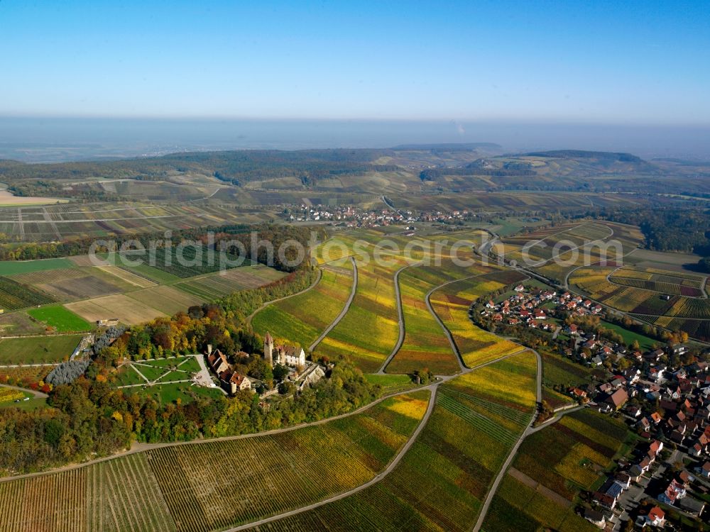 Aerial photograph Brackenheim - Stocksberg Castle in the Stockheim part of Brackenheim in the state of Baden-Württemberg. The castle is located on the Stocksberg mountain, which consists of a square plateau. The main building and the 30 meter tower are on the plateau, next to some smaller buildings and a park like garden