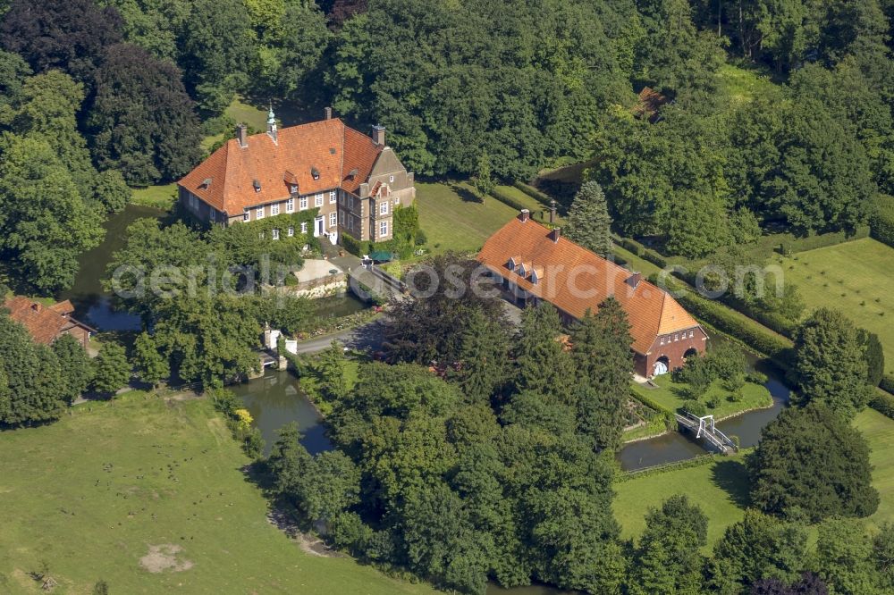 Aerial image Ahlen - View the Haus Vorhelm in Ahlen in the state North Rhine-Westphalia. This estate house is a former mansion. Already with the beginning of the 15th century it was in possession of the Messrs von Tork