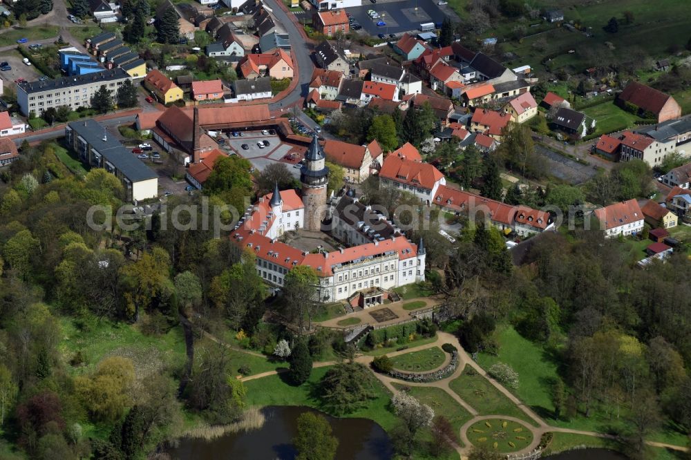 Aerial photograph Wiesenburg/Mark - Wiesenburg Castle in the High Flaeming in Brandenburg