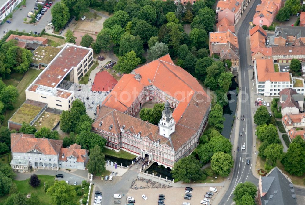 Aerial photograph Wolfenbüttel - Castle Wolfenbuettel in Wolfenbuettel in the state Lower Saxony. The Castle Wolfenbuettel Wolfenbuettel in Lower Saxony is the second largest preserved Castle in Lower Saxony, Germany. Today, the castle is used by a high school, the Federal Academy for cultural education and a museum