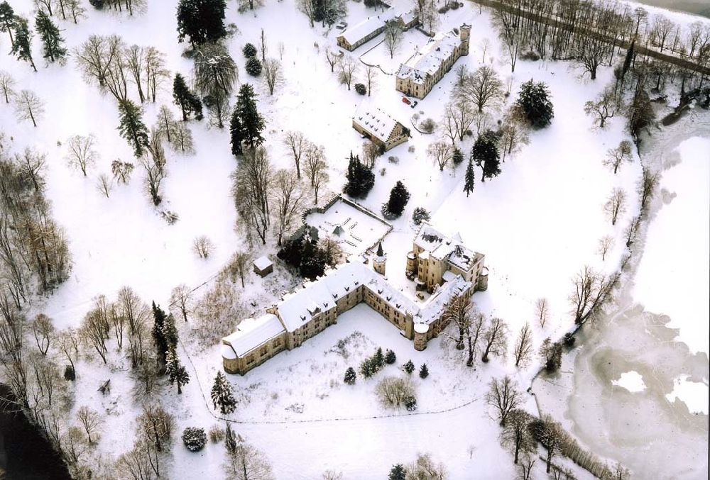 Aerial image Friedrichroda / Thüringen - Schloßhotel Rheinhardtsbrunnen in Friedrichroda / Thüringen.