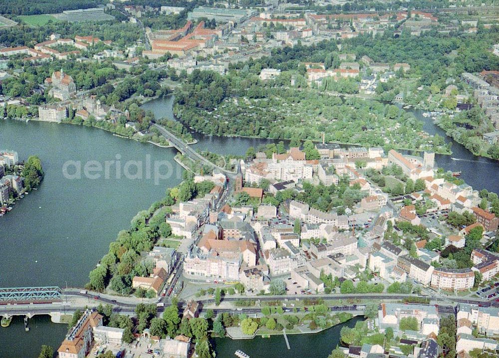 Berlin - Köpenick from the bird's eye view: Schloßinsel in Berlin - Köpenick. Bezirksamt Treptow-Köpenick von Berlin PF 91 02 40 12414 Berlin Berlin-tourismus-online.de: Marketing/Incoming Silke Behr Tel: 030-65 48 43 33 Fax:030-65 48 43 41 marketing@tkt-berlin.de